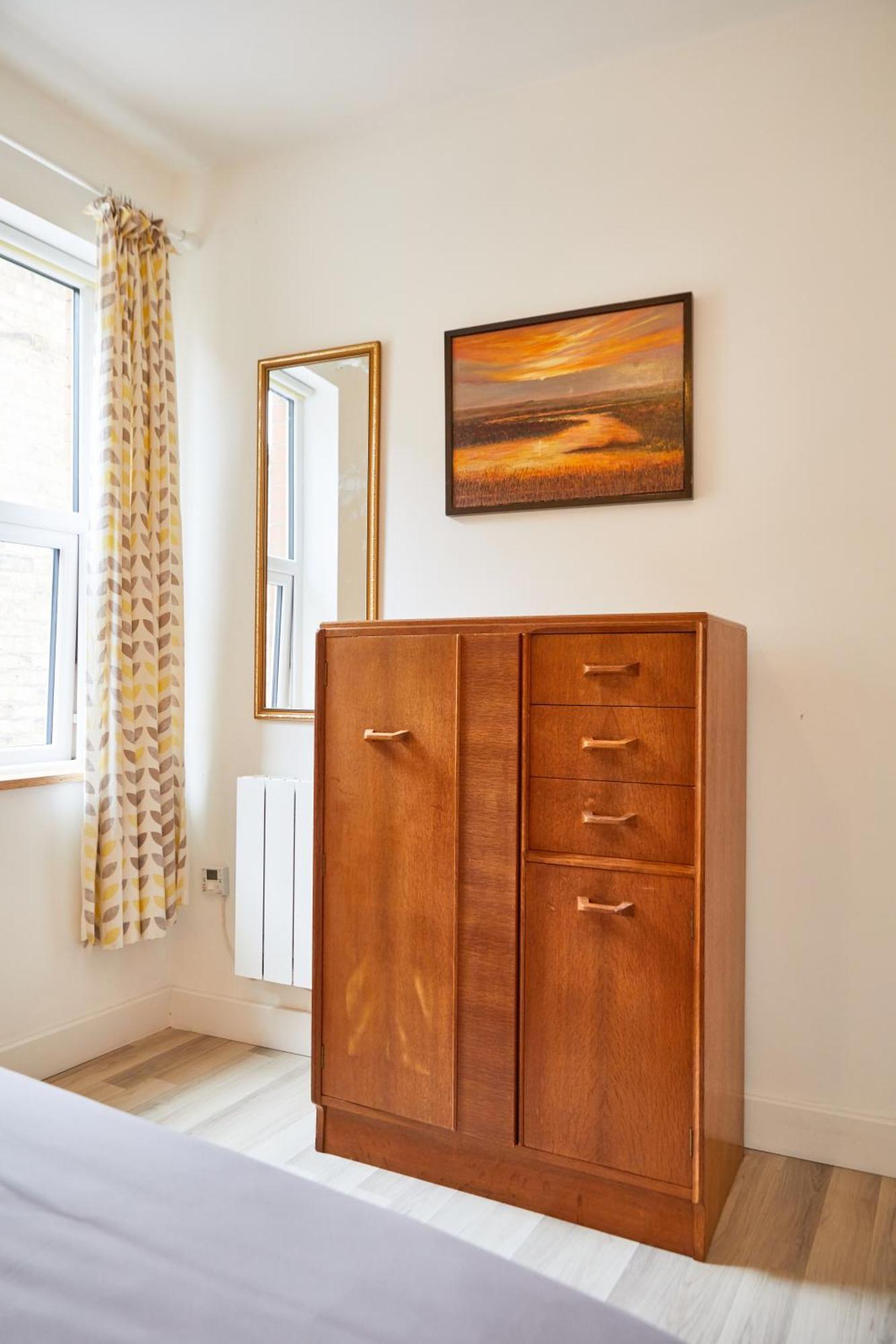 Binks - Seafront 1 Bed First Floor Apartment Клийторпс Екстериор снимка